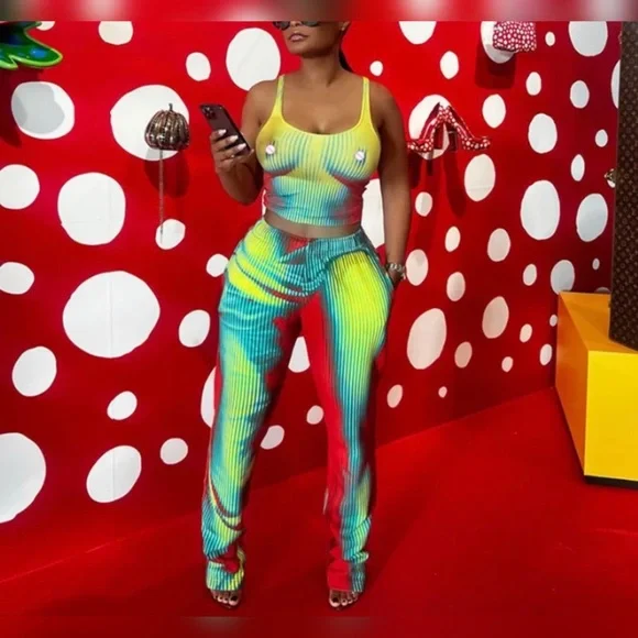 Revolt Baddie Set - Picture 3 of 5